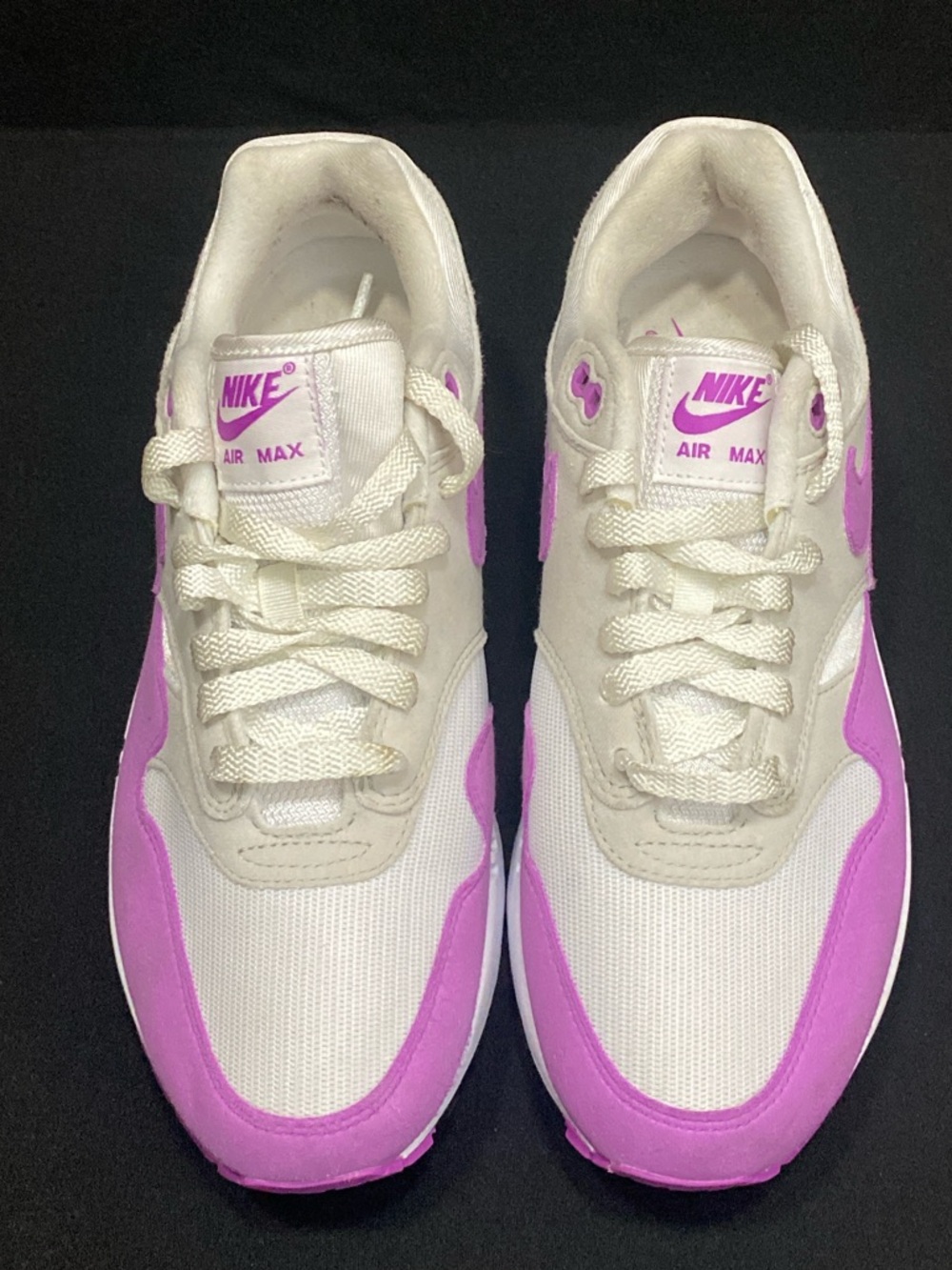 Nike Women’s Air Max Sneakers in Pink and Cream - Picture 3 of 8